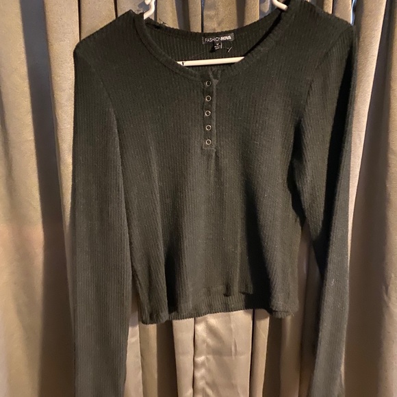 New black long sleeve - Picture 1 of 1